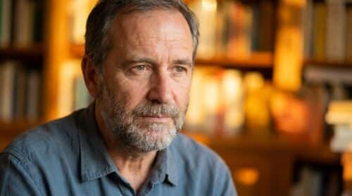 scopri i 3 comportamenti che, secondo il terapeuta mark travers, sabotano la tua felicità e come superarli per vivere una vita più appagante.